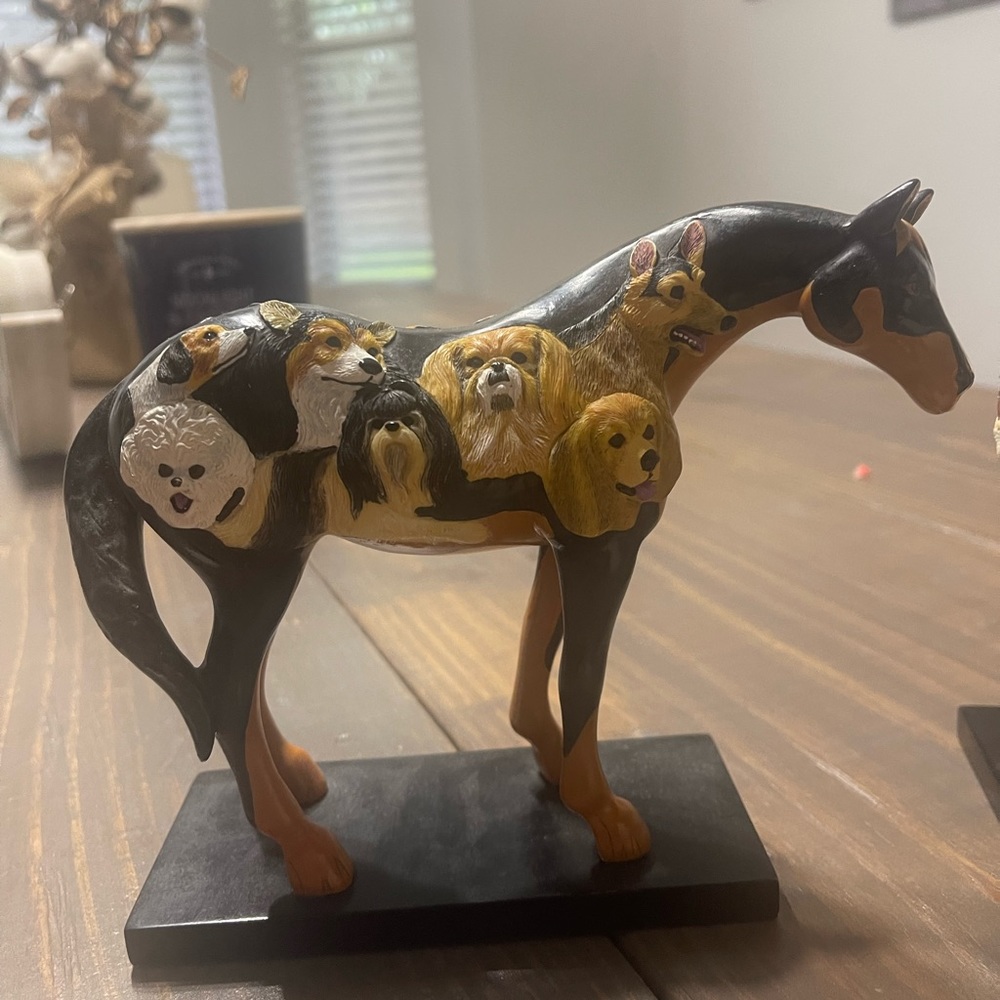 trail of painted ponies figurine 12231 Dogs and Pony